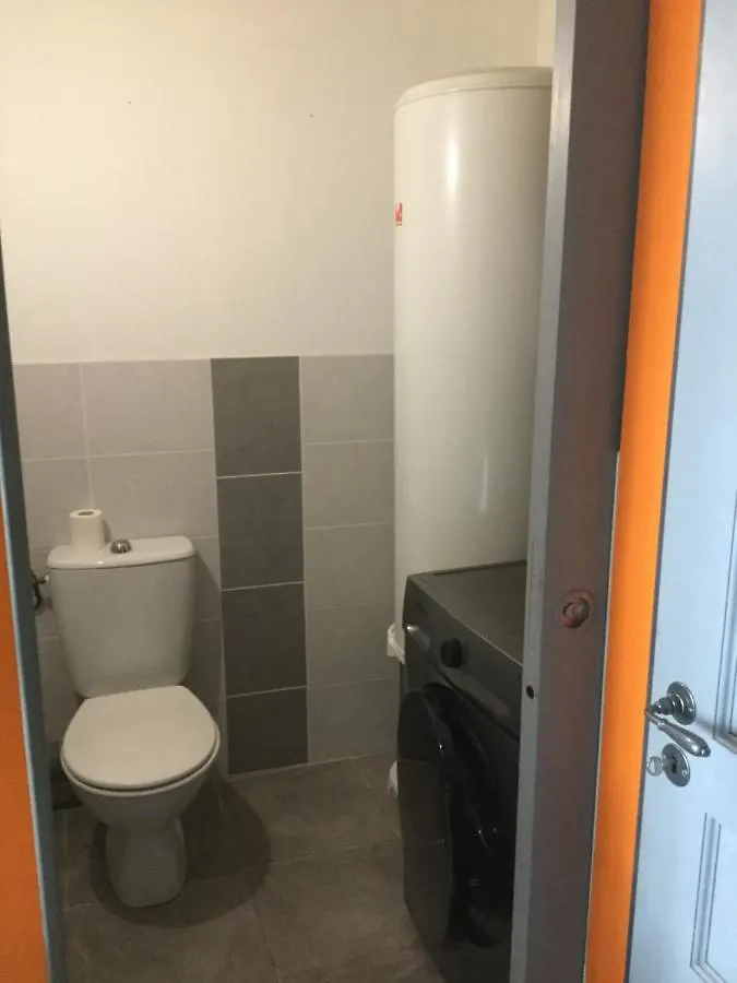 Petite Maison Sur Jardin Secret Avignon Apartment