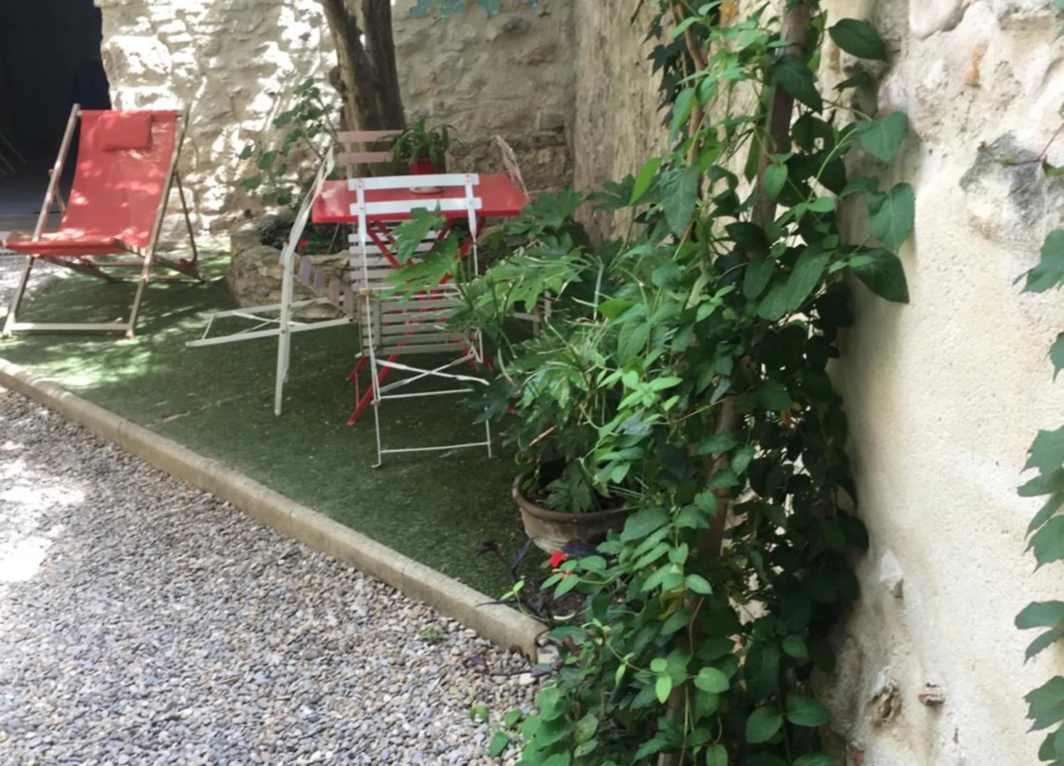 Petite Maison Sur Jardin Secret Avignon Apartment