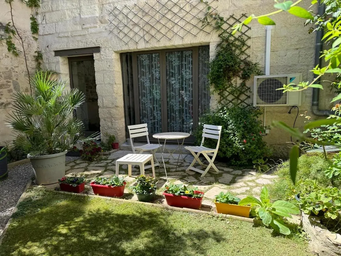 Petite Maison Sur Jardin Secret Avignon 0*,  France